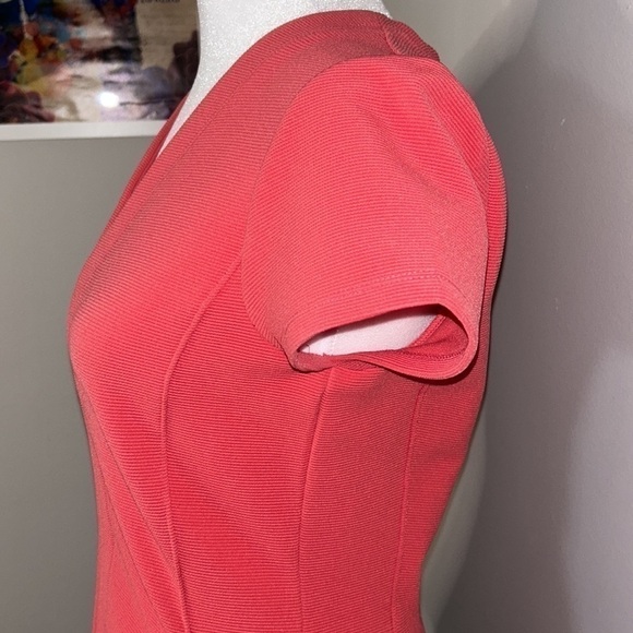 Halogen Barbie Pink Bodycon Peplum Top Size Small - Picture 2 of 6